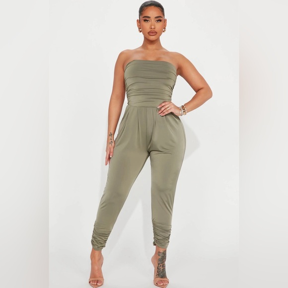 Kelli Jumpsuit Sage - Picture 1 of 3